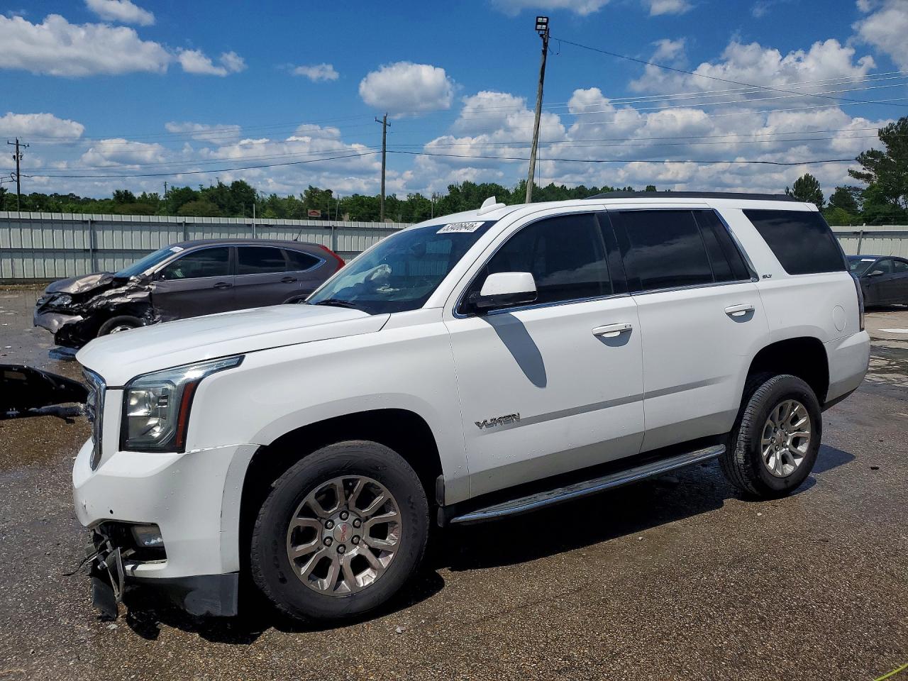 2018 GMC Yukon SLT, VIN 1GKS2BKC4JR359729 — Front end