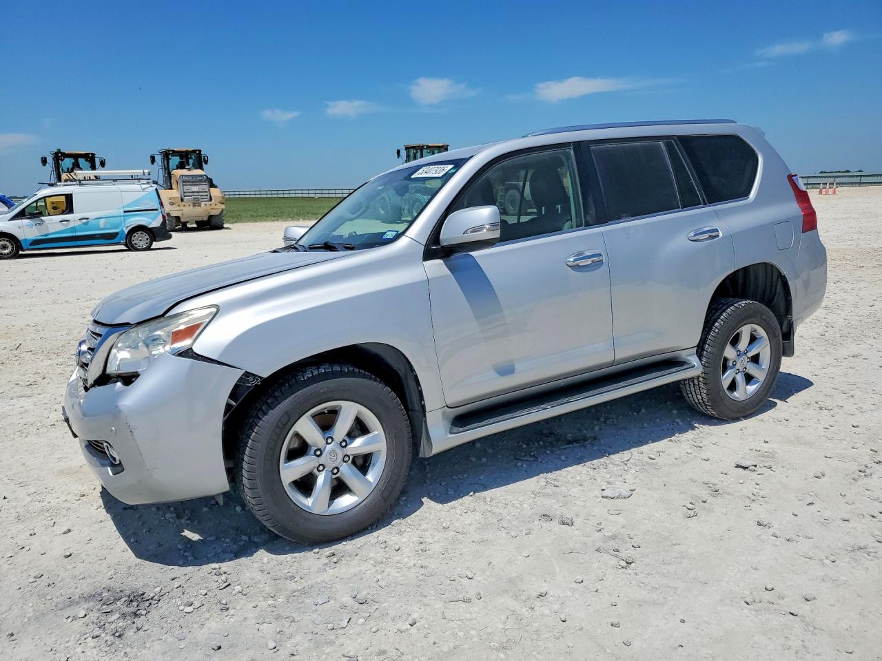2011 Lexus GX 460, VIN JTJBM7FX1B5024272 — Front end