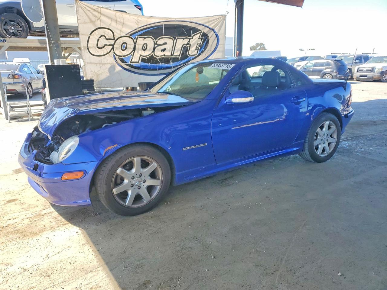 2003 Mercedes-Benz SLK 230 Kompressor, VIN WDBKK49F43F289949 — Перед