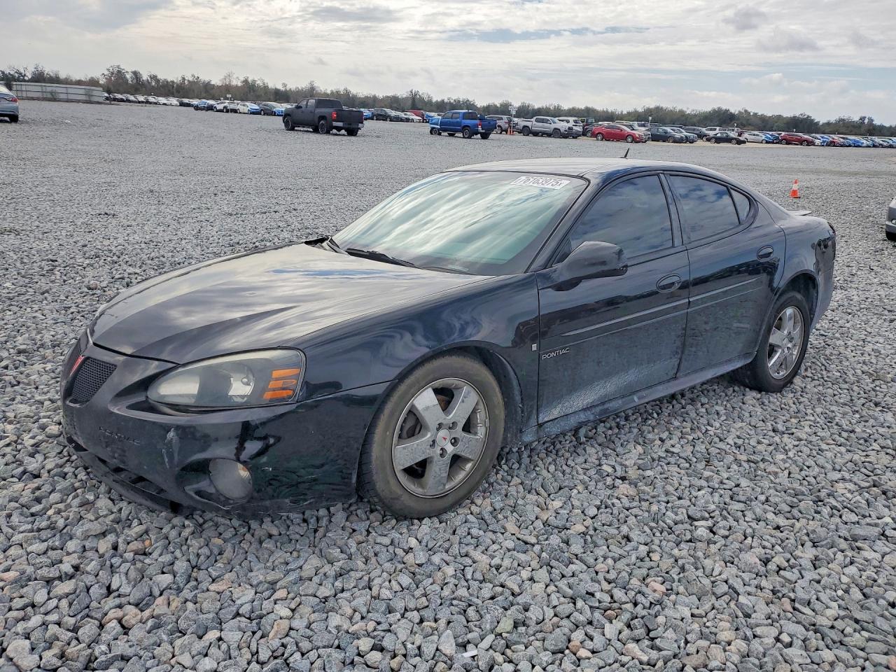 2007 Pontiac Grand Prix, VIN 2G2WP552171188978 — Front end