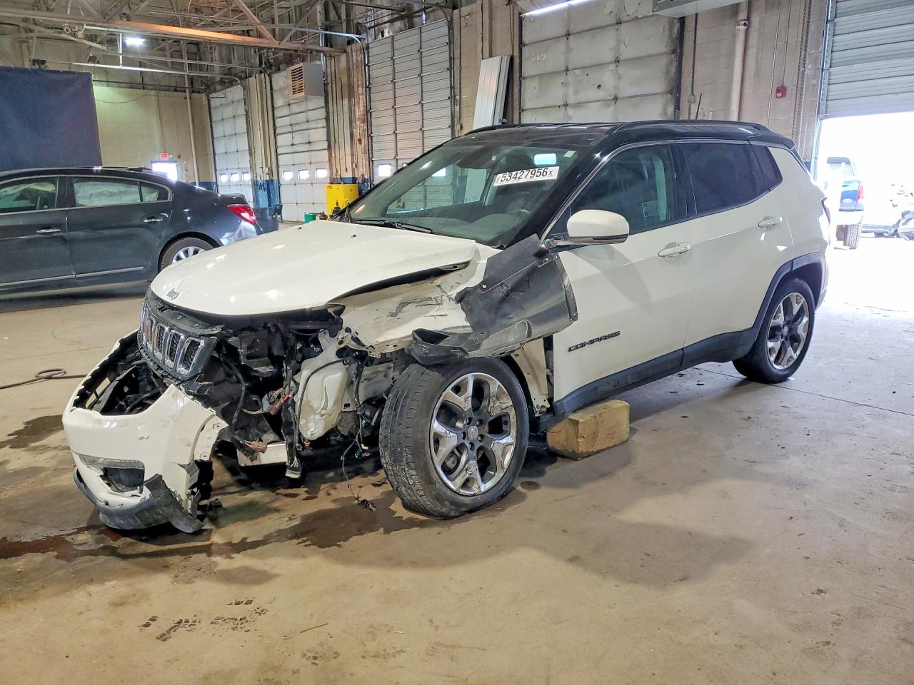 2020 Jeep Compass Limited, VIN 3C4NJDCB8LT119820 — Front end