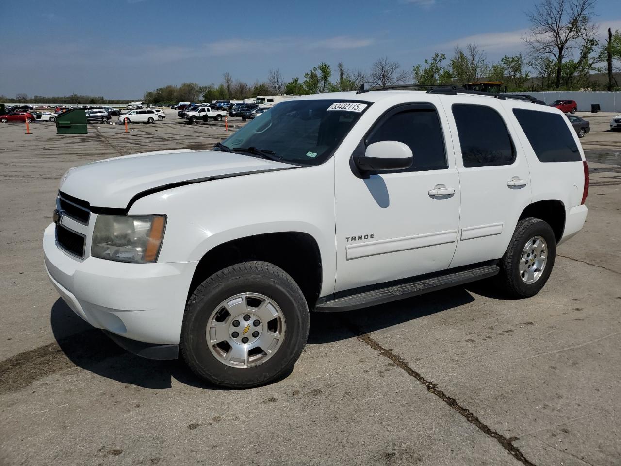 2010 Chevrolet Tahoe LS, VIN 1GNUKAE0XAR283165 — Front end