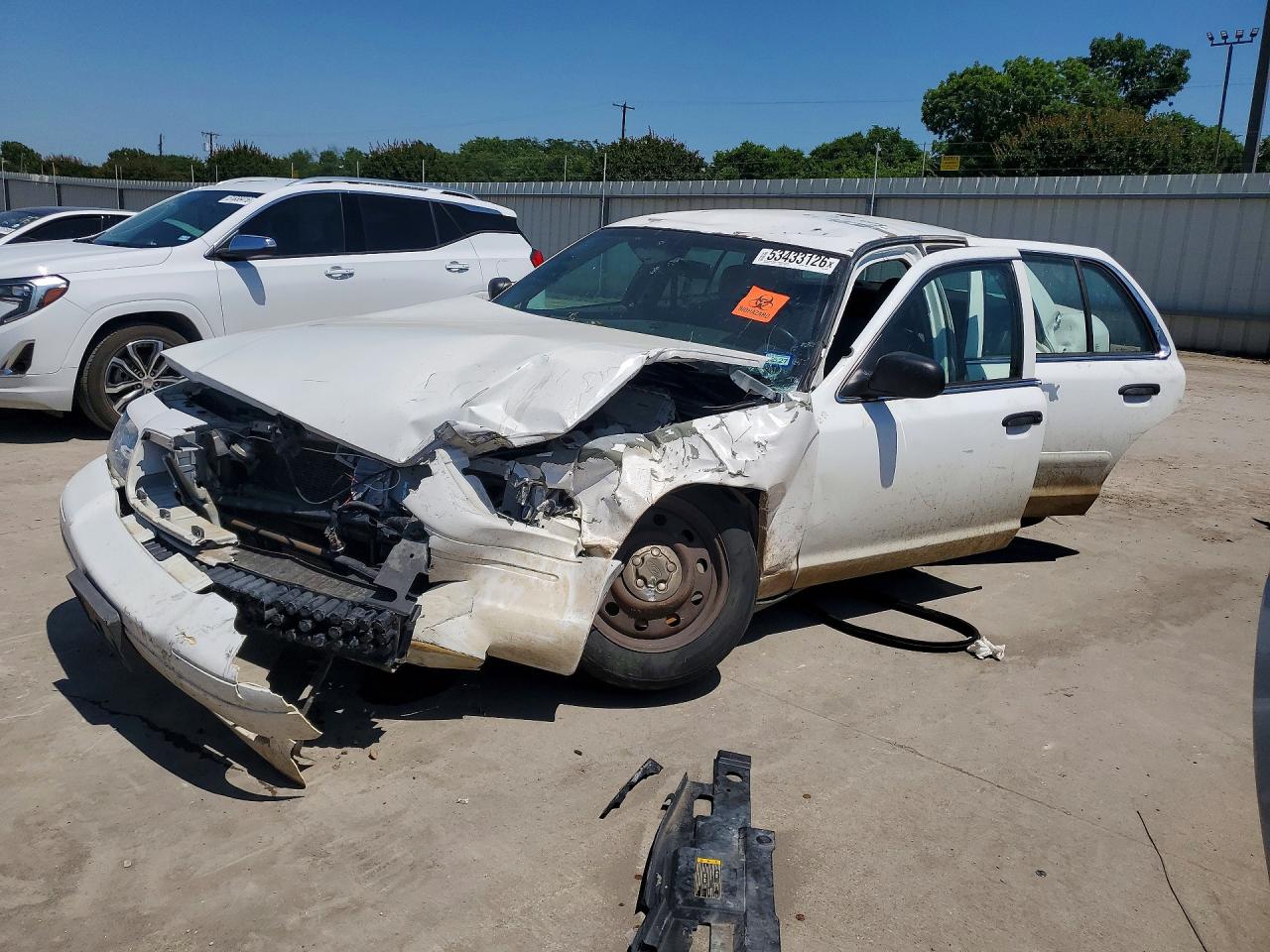 2008 Ford Police Interceptor, VIN 2FAFP71V18X150260 — Front end