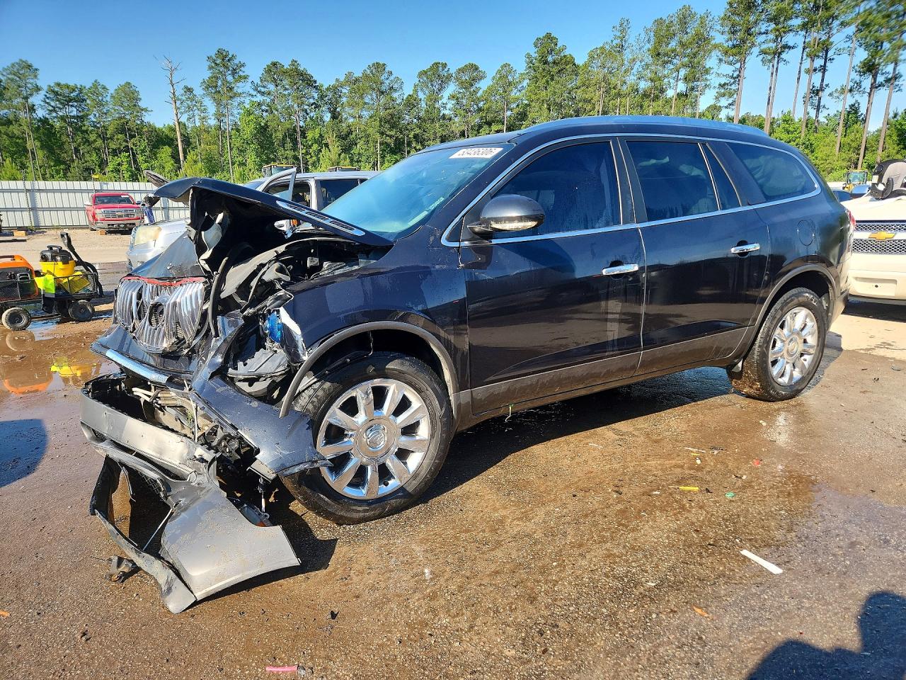 2012 Buick Enclave Leather, VIN 5GAKRCED5CJ421790 — Front end