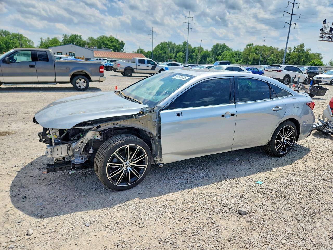 2019 Toyota Avalon Touring, VIN 4T1BZ1FB3KU012261 — Front end