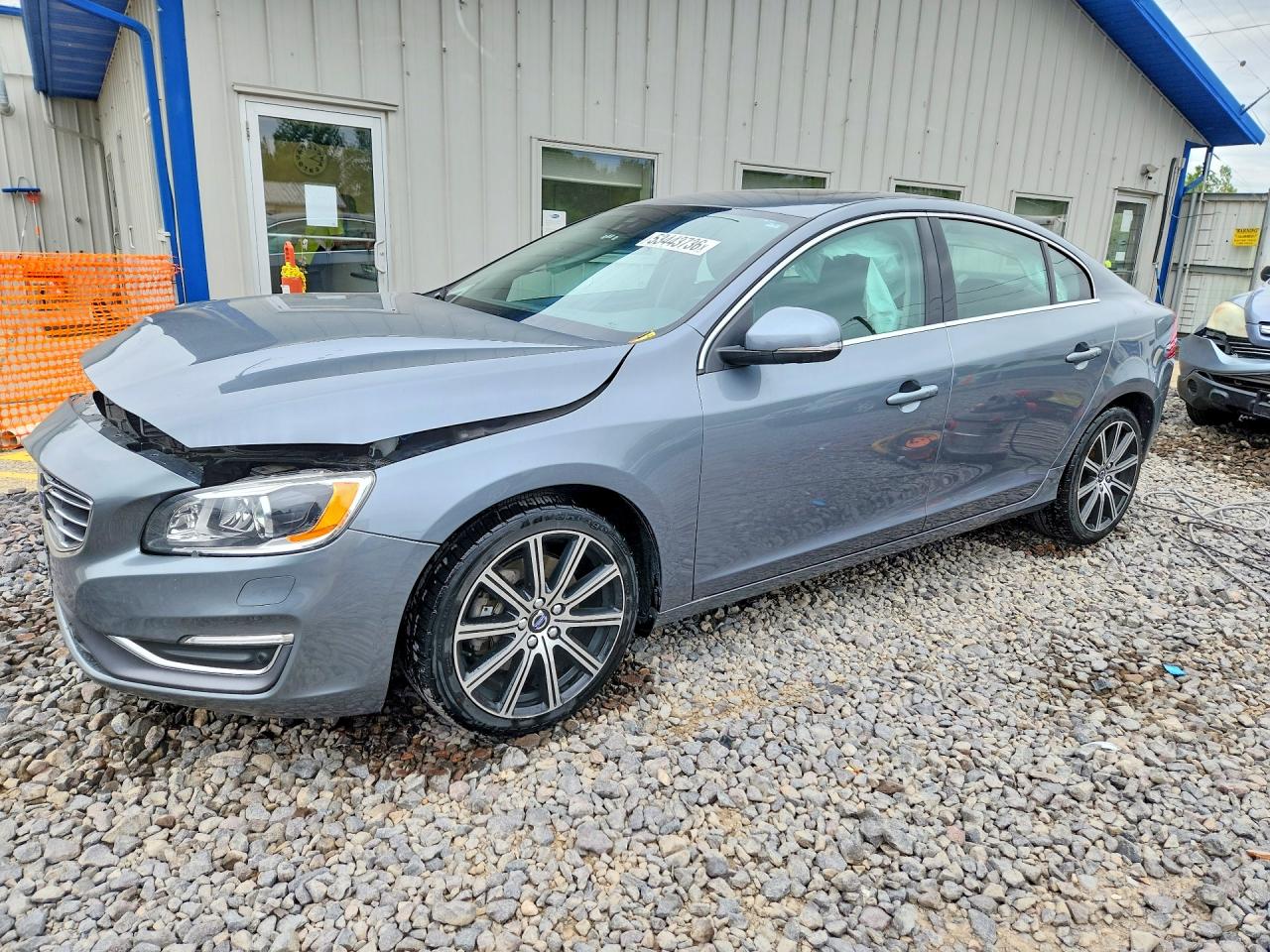 2016 Volvo S60 T5 Platinum, VIN LYV612TM1GB107718 — Front end