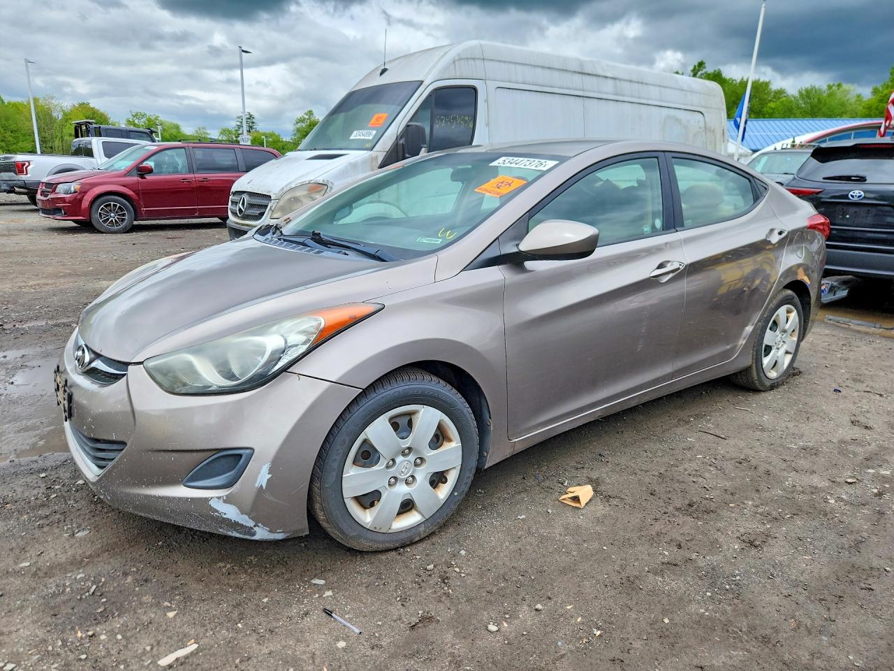 2011 Hyundai Elantra GLS, VIN 5NPDH4AE8BH039808 — Vandalism