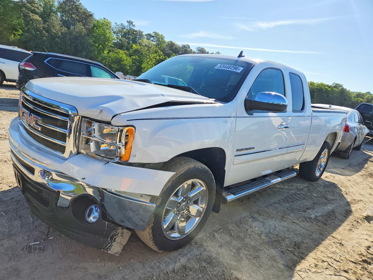 2013 GMC Sierra 1500 SLE, VIN 1GTR1VE05DZ258333 — Front end