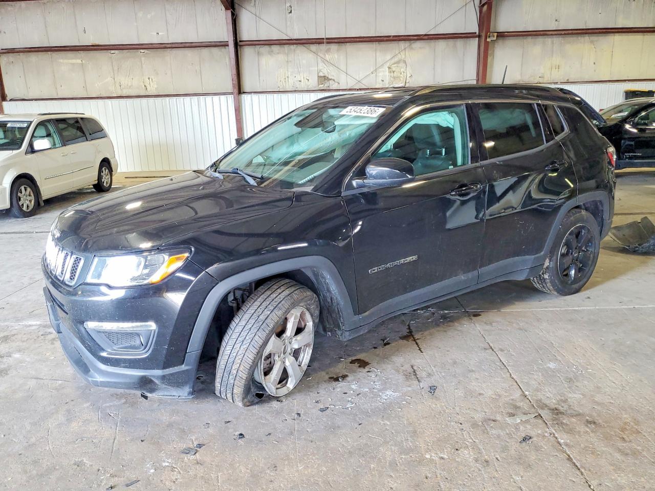 2018 Jeep Compass Latitude, VIN 3C4NJCBB7JT502169 — Undercarriage