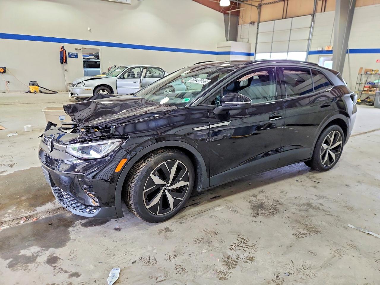 2023 Volkswagen ID.4 Pro S, VIN 1V2FMPE81PC013823 — Front end