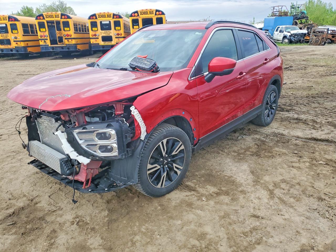 2023 Mitsubishi Eclipse Cross LE, VIN JA4ATVAA1PZ611588 — Перед