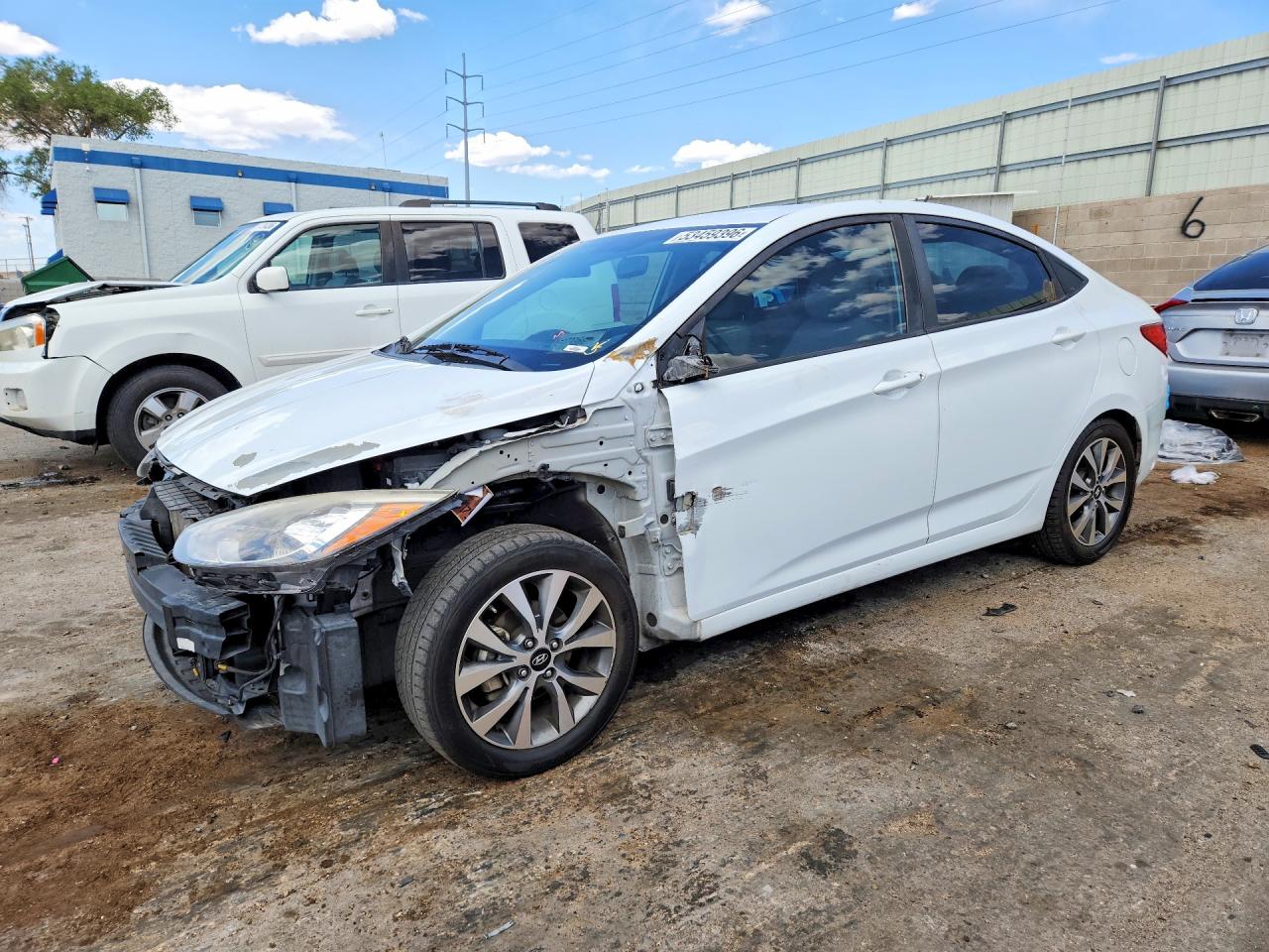 2017 Hyundai Accent SE, VIN KMHCT4AE3HU250175 — Перед