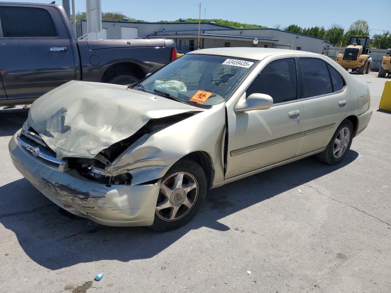 1999 Nissan Altima XE, VIN 1N4DL01D0XC199057 — Front end