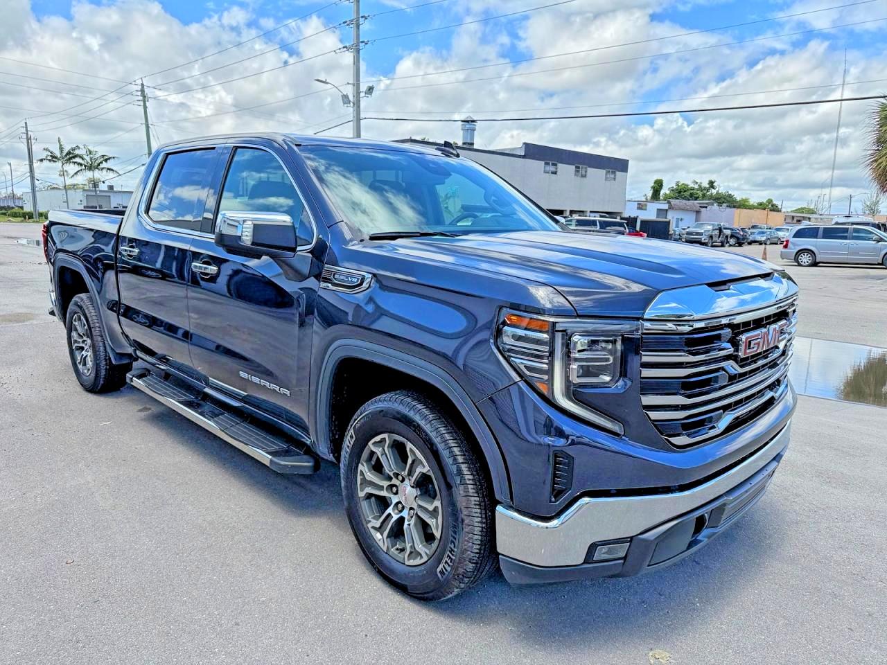 2025 GMC Sierra 1500 SLT, VIN 1GTPHDED6SZ182831 — All over