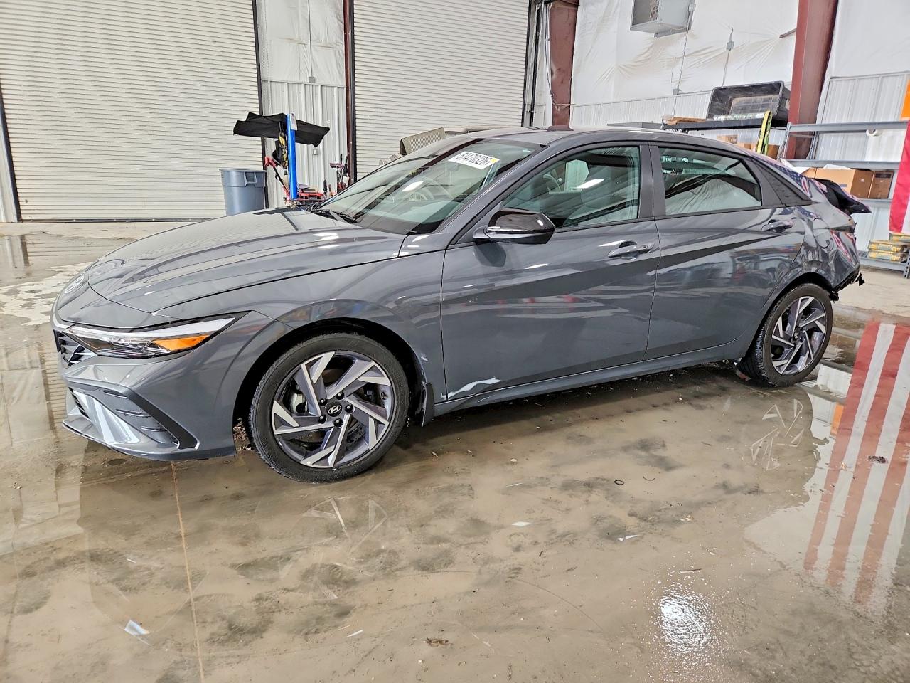 2025 Hyundai Elantra SEL Sport, VIN KMHLM4DG1SU039798 — Rear end