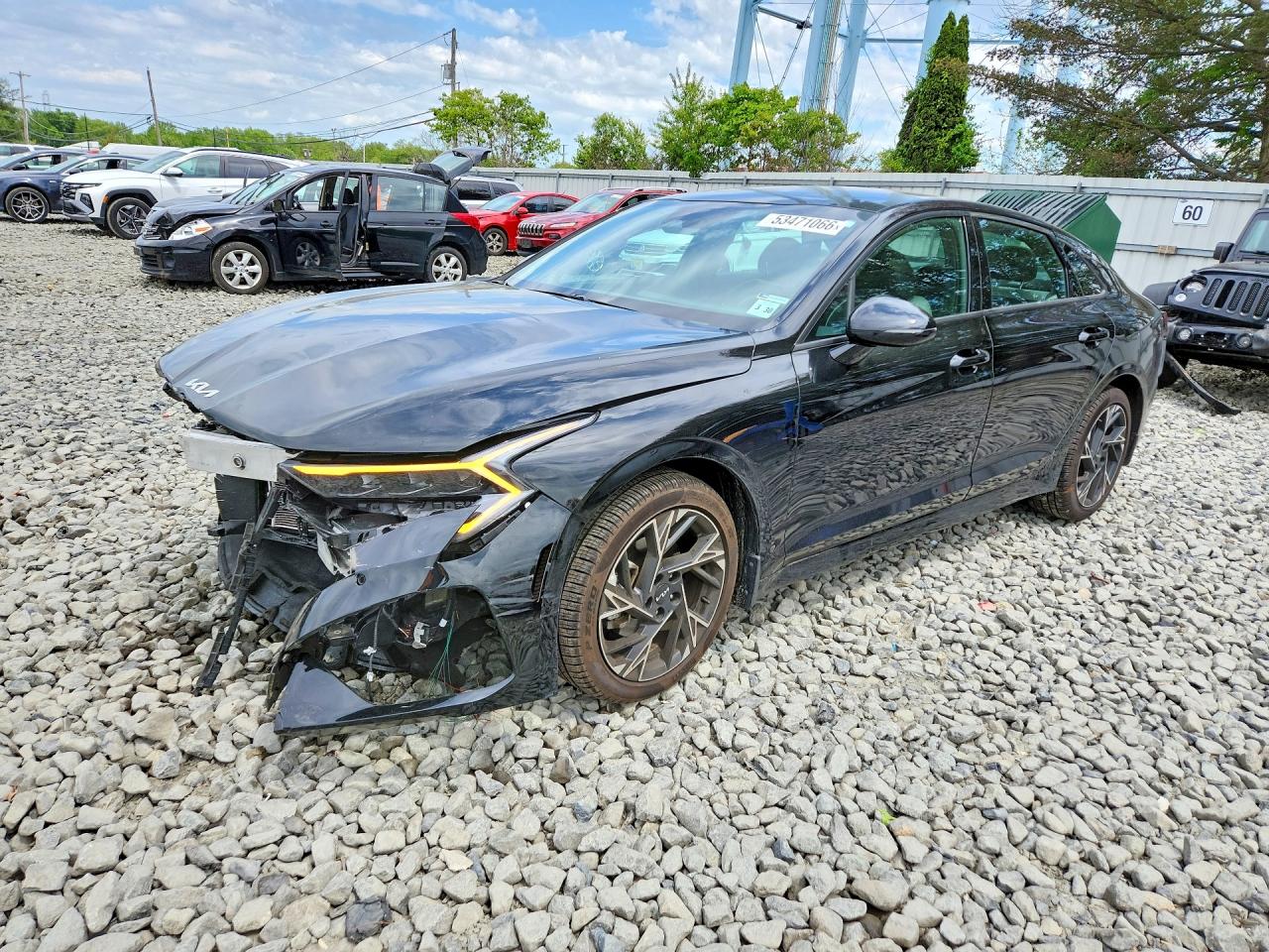 2025 Kia K5 GT-Line, VIN KNAG64J74S5351125 — Front end