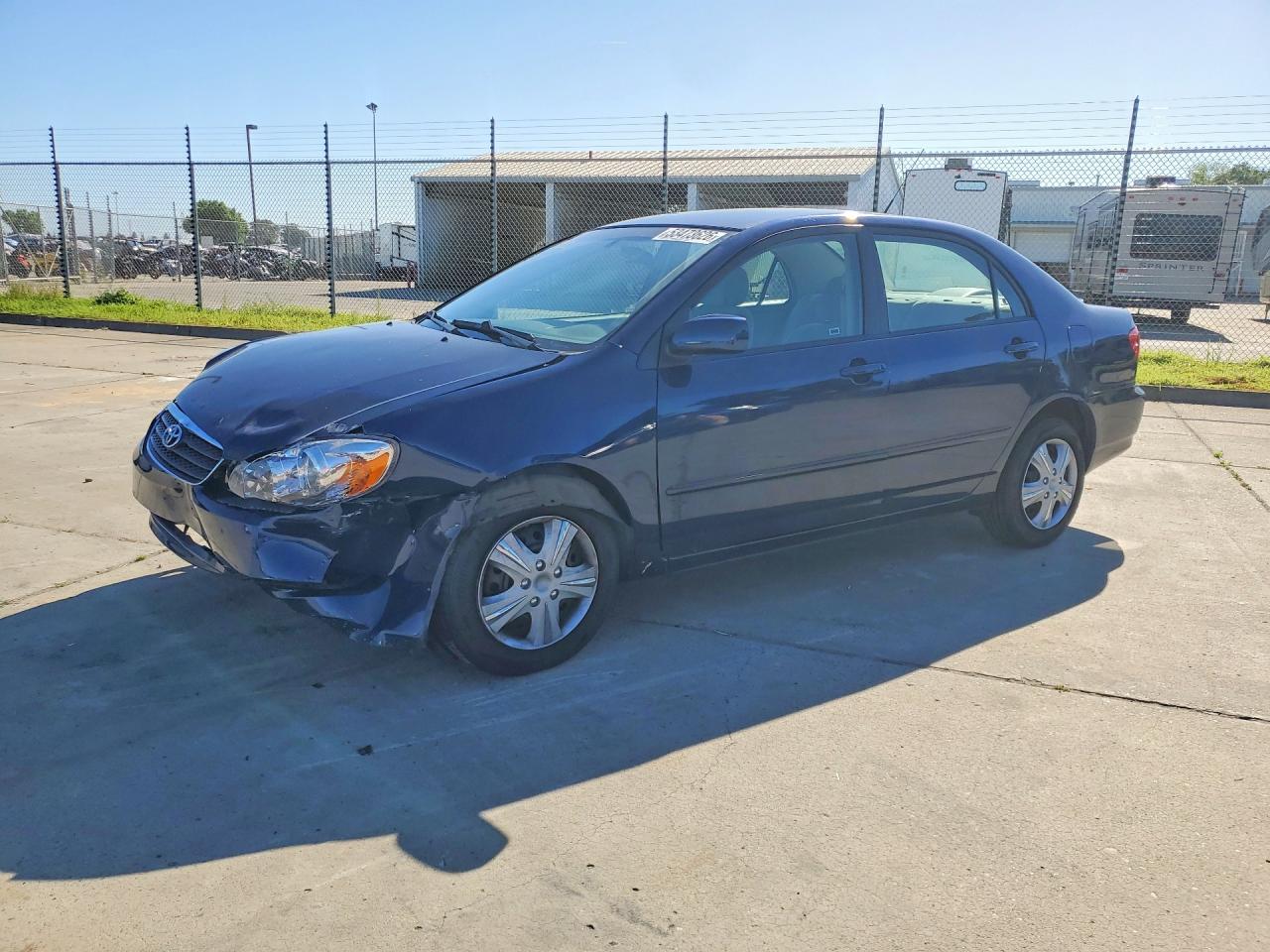 2008 Toyota Corolla LE, VIN 1NXBR32E18Z008651 — Front end