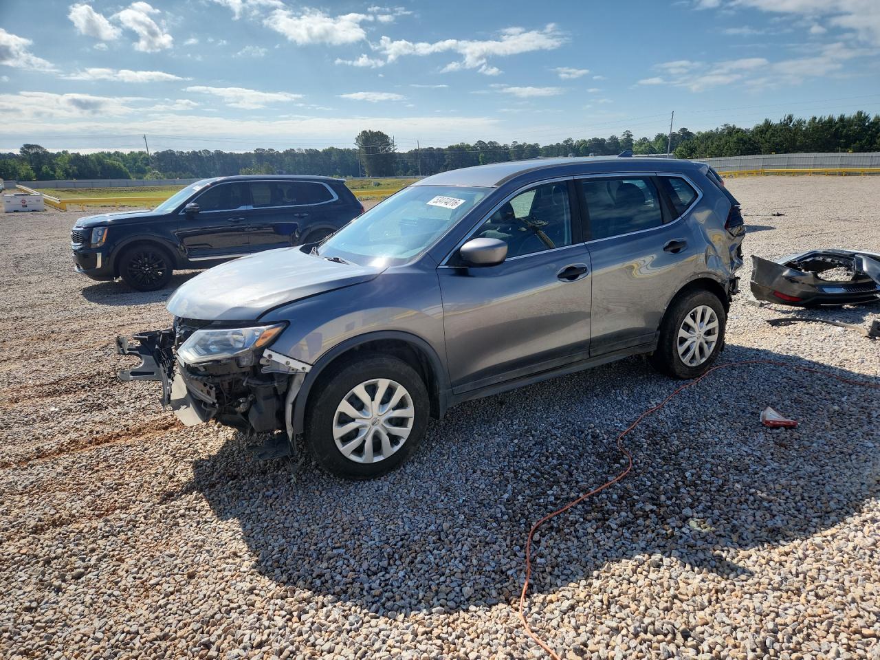 2018 Nissan Rogue SV, VIN 5N1AT2MV9JC770156 — Front end