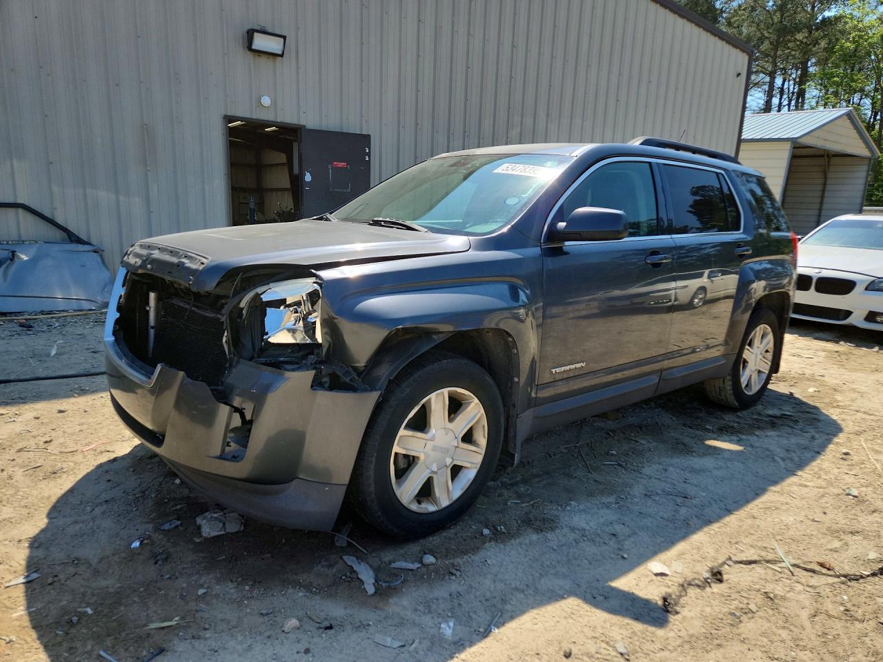 2011 GMC Terrain SLE-2, VIN 2CTALSEC2B6235881 — Front end