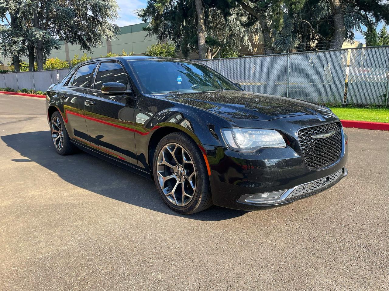 2018 Chrysler 300 S, VIN 2C3CCABG5JH313938 — Мелкие вмятины и царапины