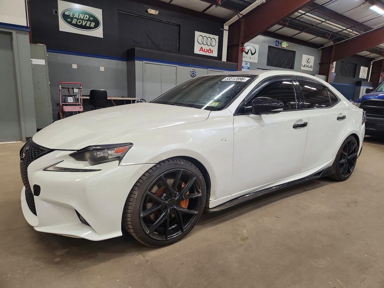 2014 Lexus IS 350, VIN JTHCE1D24E5005131 — Мелкие вмятины и царапины