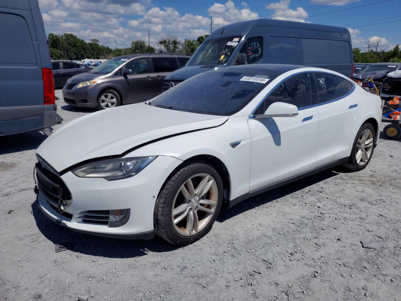 2014 Tesla Model S 60, VIN 5YJSA1S13EFP65505 — Мелкие вмятины и царапины