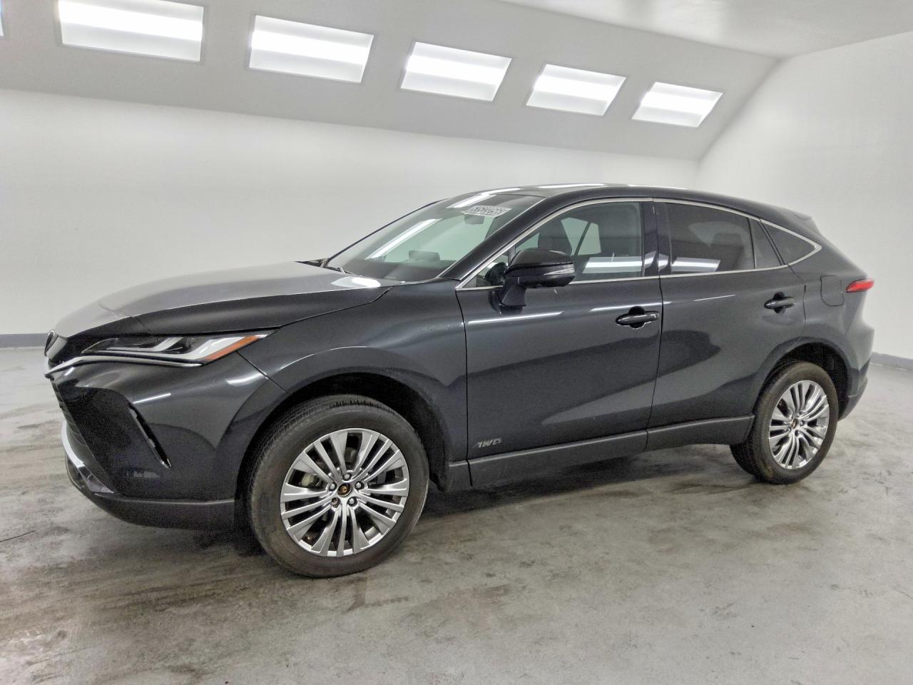 2023 Toyota Venza Limited, VIN JTEAAAAH6PJ127279 — Minor dents and scratches