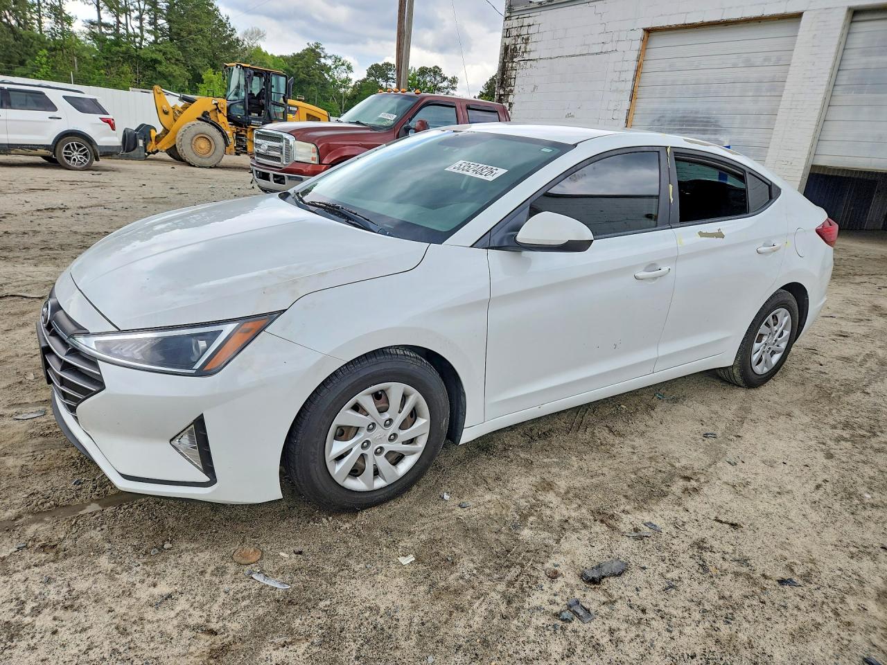 2019 Hyundai Elantra SE, VIN 5NPD74LF5KH465559 — Vandalism