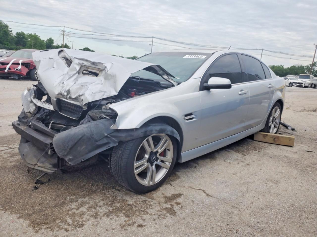 2009 Pontiac G8, VIN 6G2ER577X9L234435 — Front end