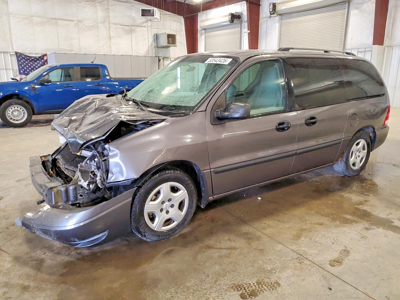 2004 Ford Freestar SE, VIN 2FMZA51654BB10868 — Front end