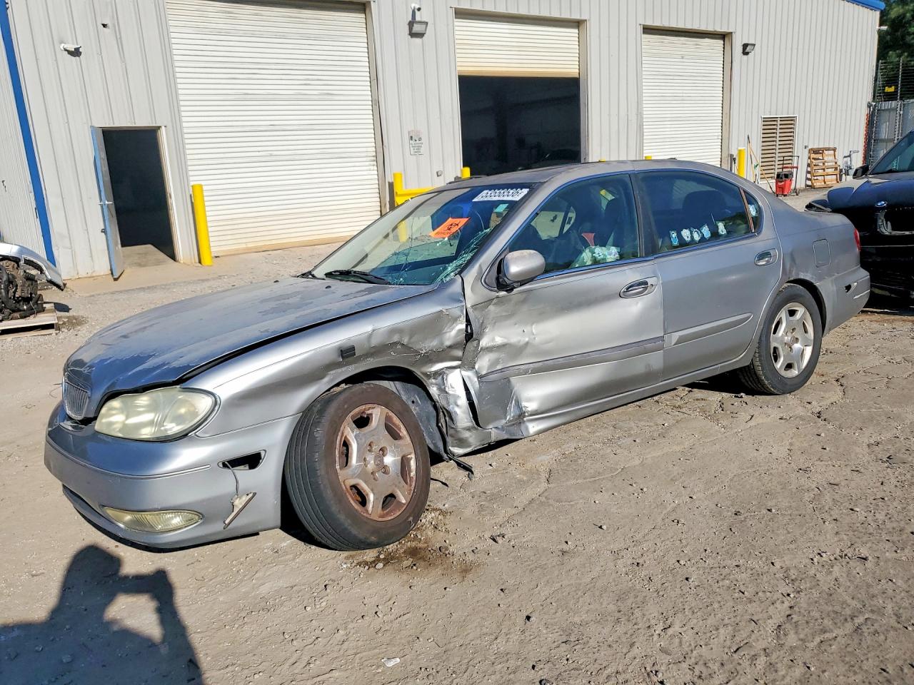 2000 Infiniti I30 Luxury, VIN JNKCA31A7YT114251 — Front end