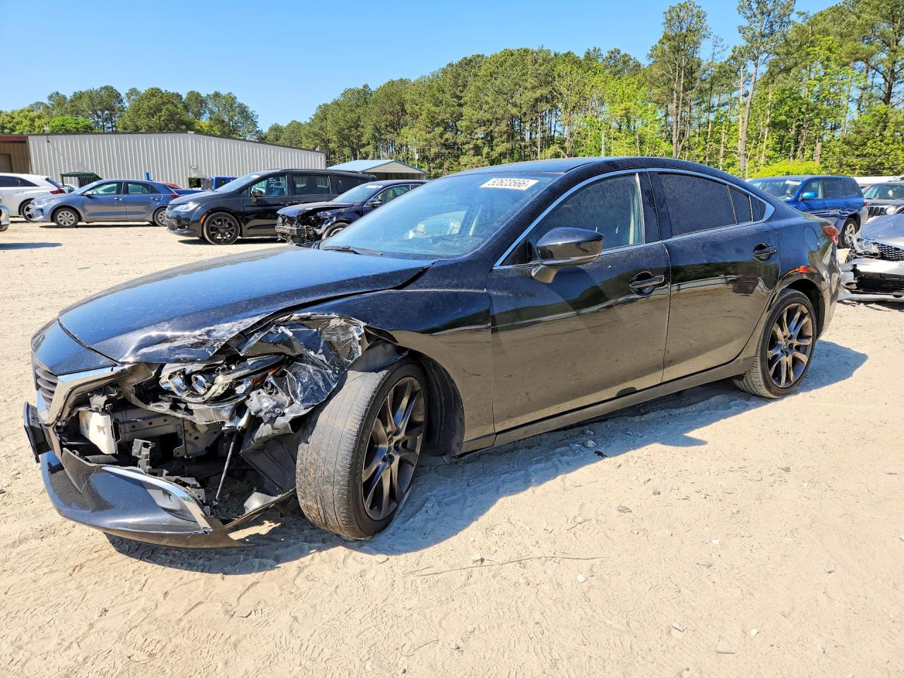 2017 Mazda 6 Grand Touring, VIN JM1GL1W52H1129006 — Днище