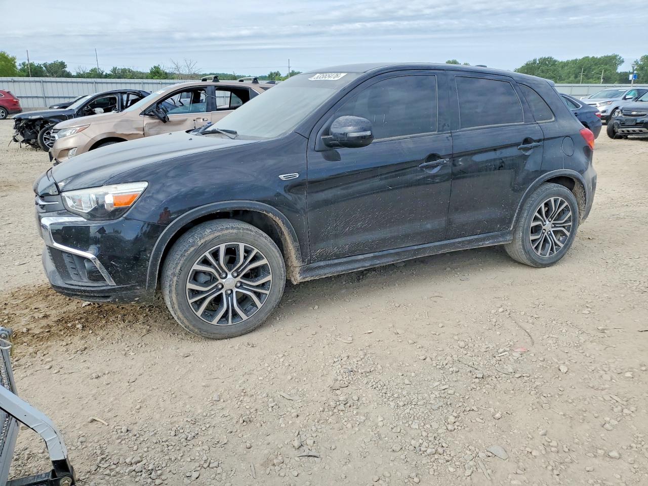 2019 Mitsubishi Outlander ES, VIN JA4AP3AU1KU034487 — Minor dents and scratches