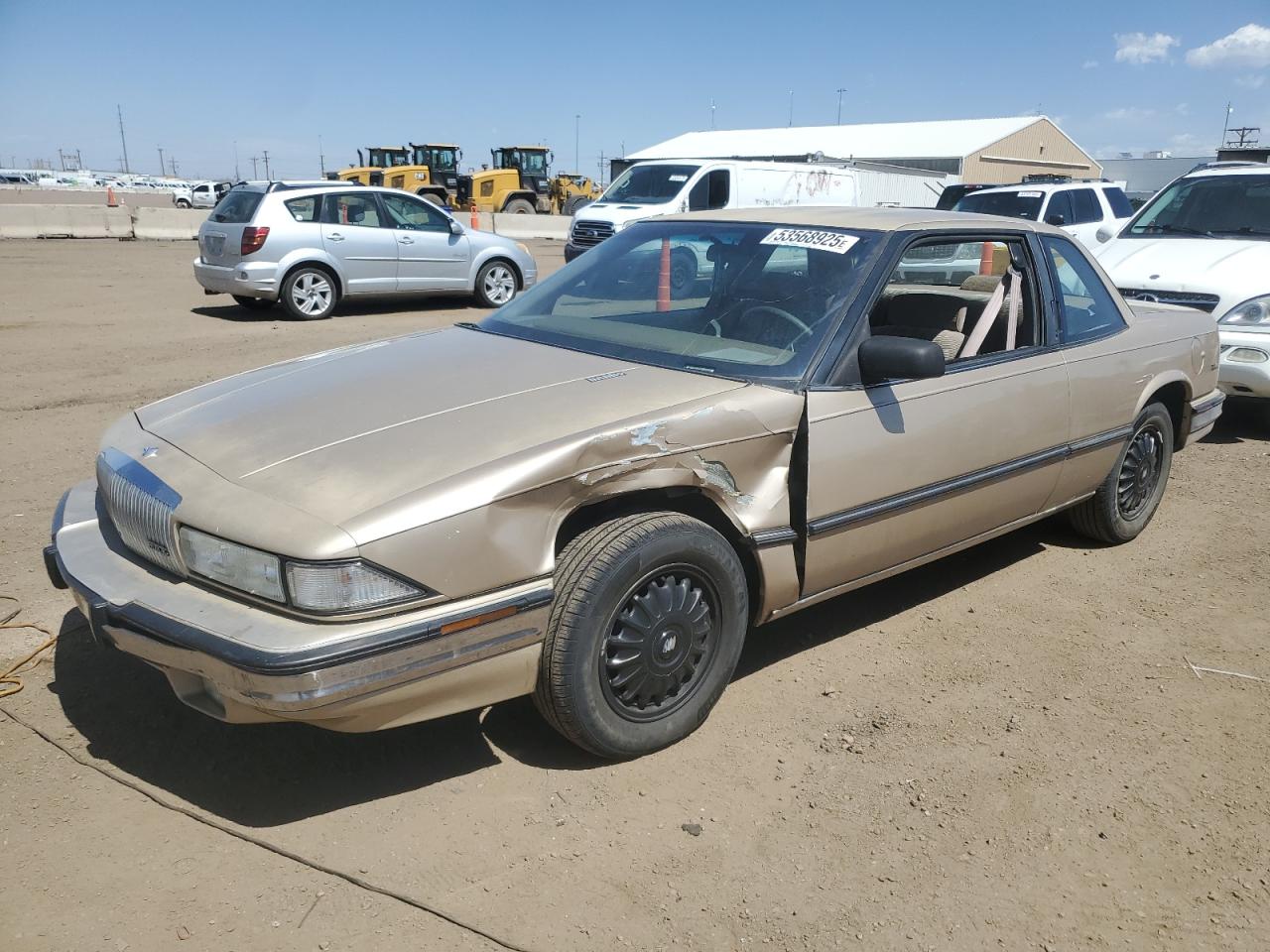 1992 Buick Regal Custom, VIN 2G4WB14L4N1449851 — Front end