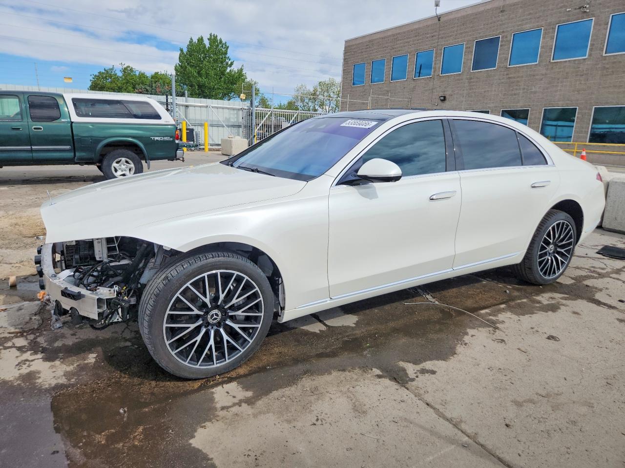 2023 Mercedes-Benz S 580, VIN W1K6G7GBXPA169409 — Front end