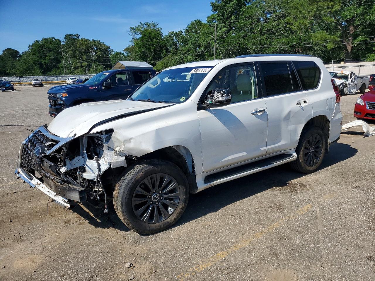 2021 Lexus GX 460 Luxury, VIN JTJGM7BXXM5276780 — Перед