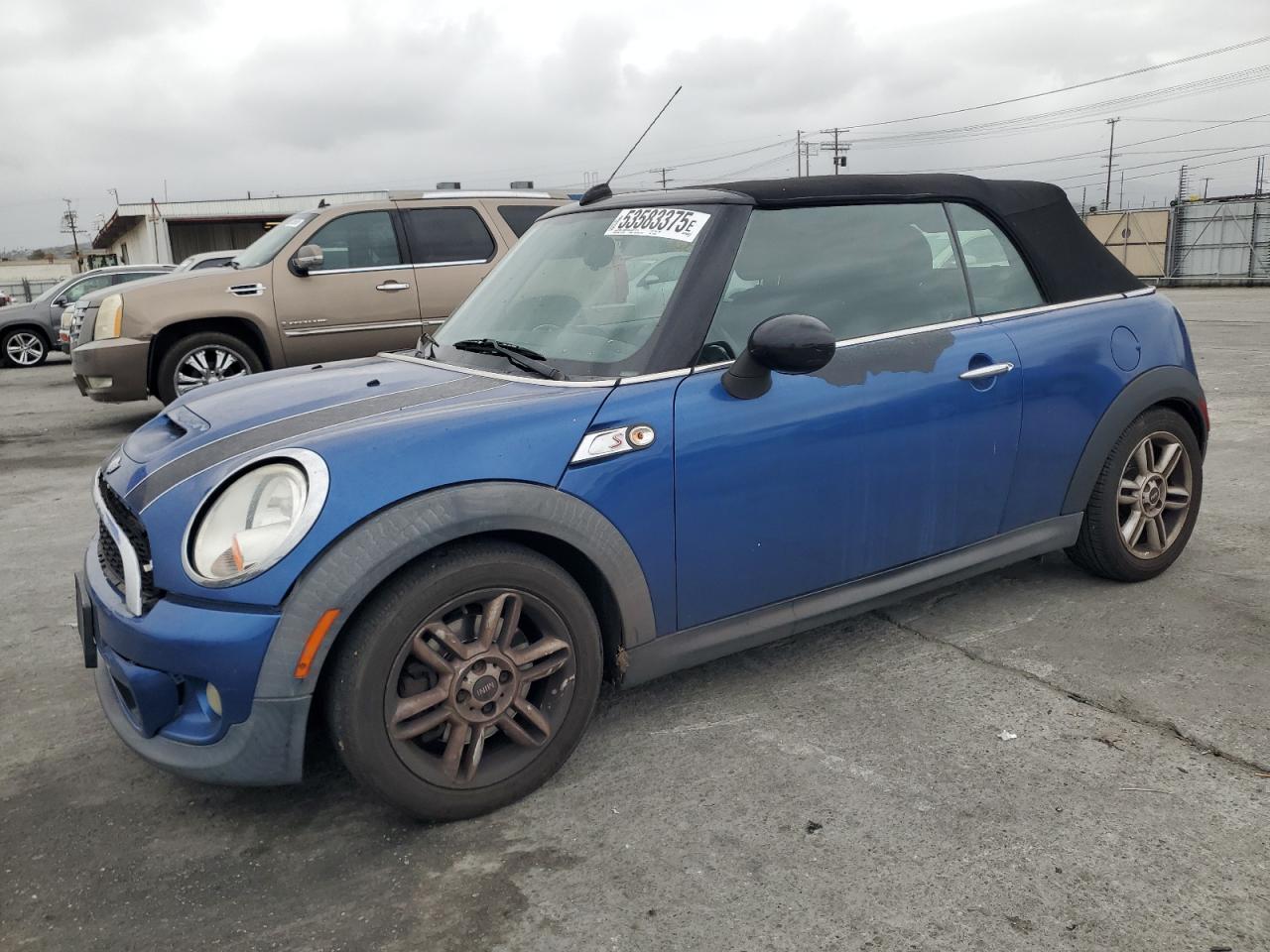2012 MINI Convertible S, VIN WMWZP3C55CT250815 — Перед