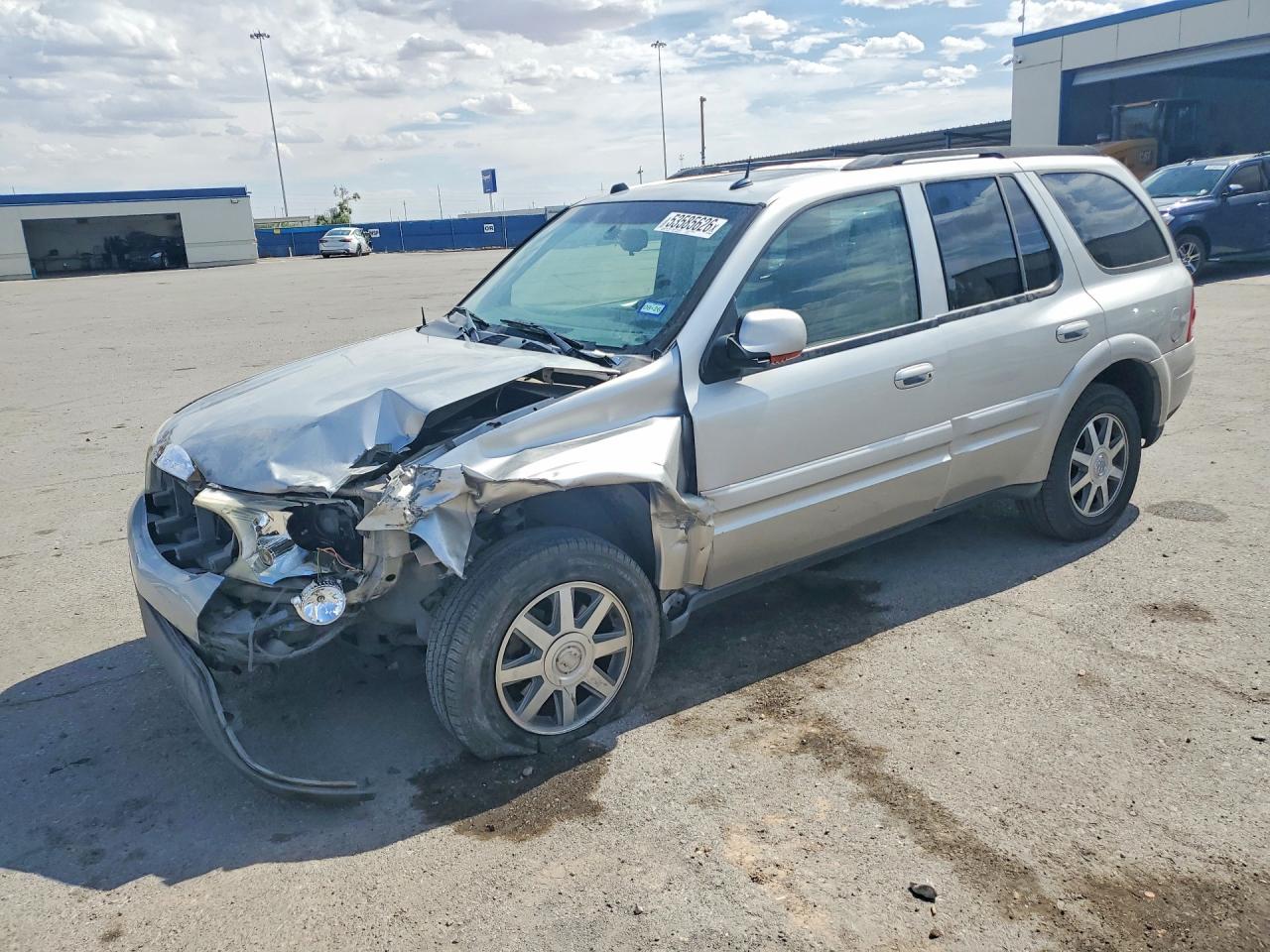 2005 Buick Rainier, VIN 5GAES13M452238659 — Front end