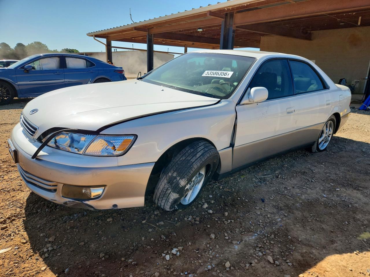 2001 Lexus ES 300, VIN JT8BF28G710307640 — Перед