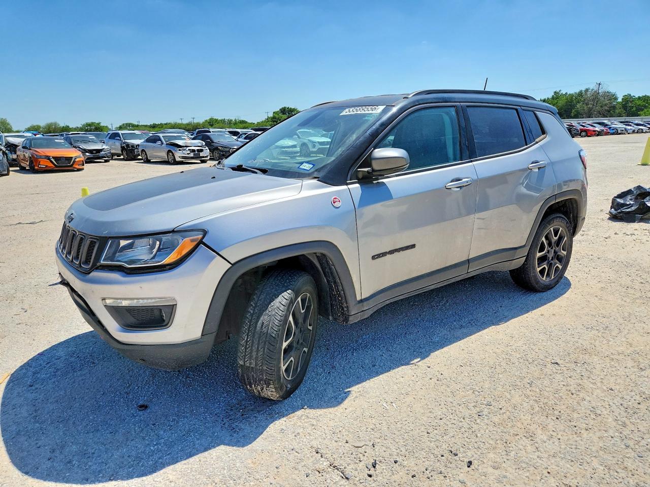 2020 Jeep Compass Trailhawk, VIN 3C4NJDDBXLT106677 — Front end