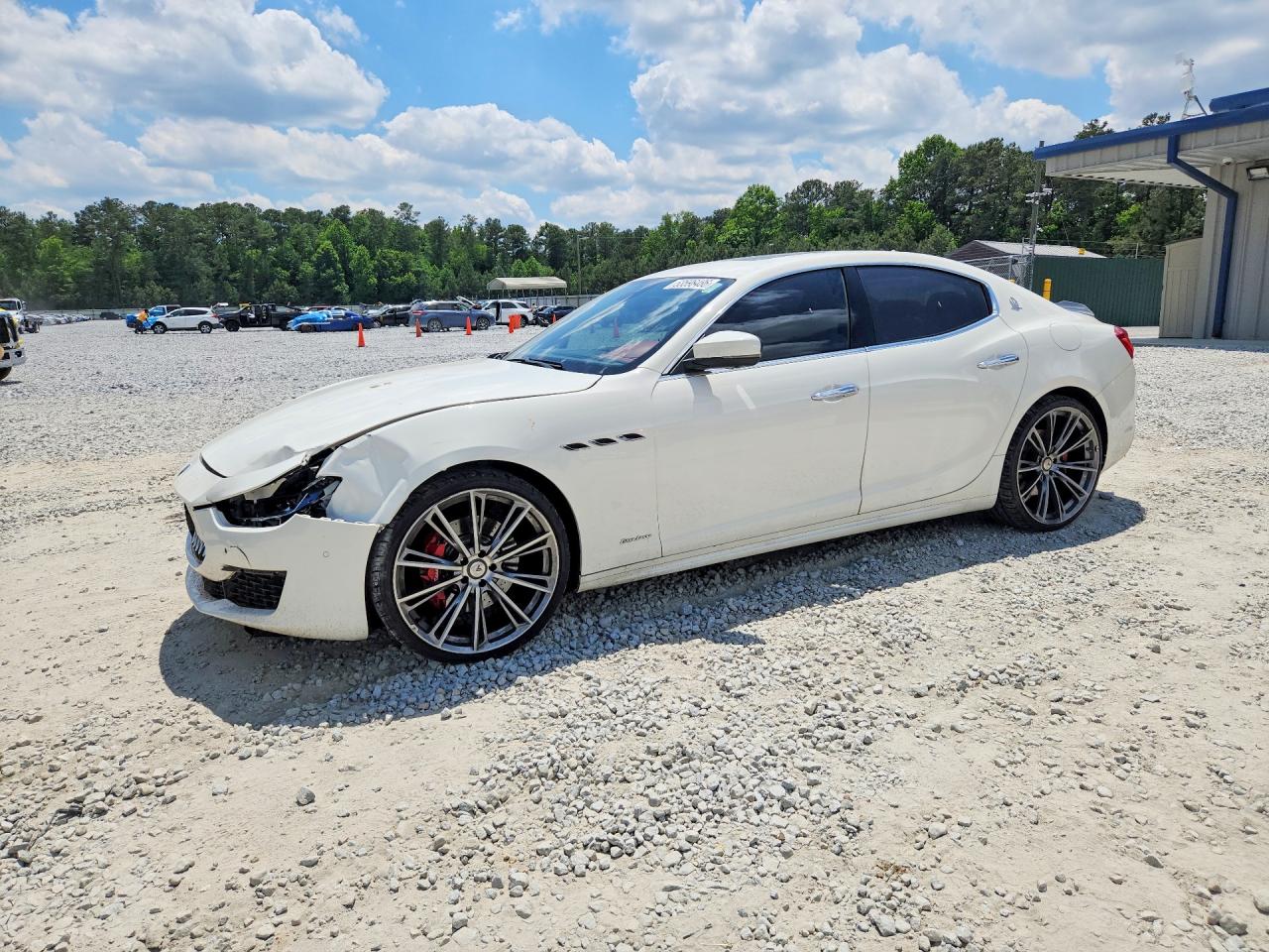 2019 Maserati Ghibli S Q4 GranLusso, VIN ZAM57YTL6K1325878 — Front end
