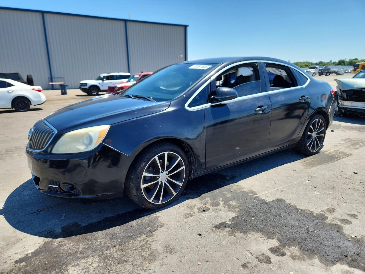 2017 Buick Verano Sport Touring, VIN 1G4PR5SK8H4114232 — Side