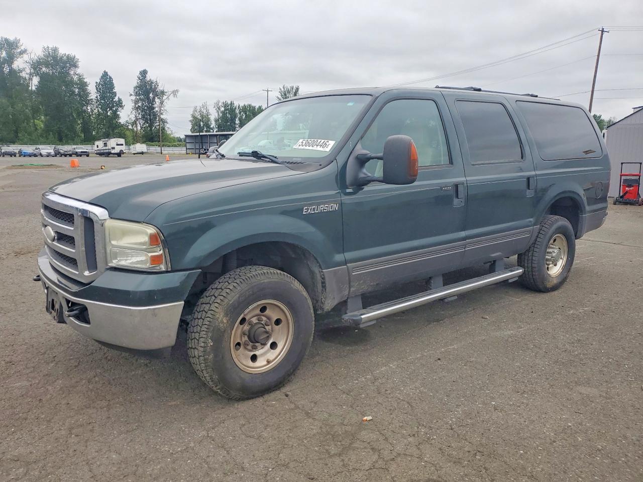 2005 Ford Excursion Special Serv, VIN 1FMSU41P55EA44694 — Rear end