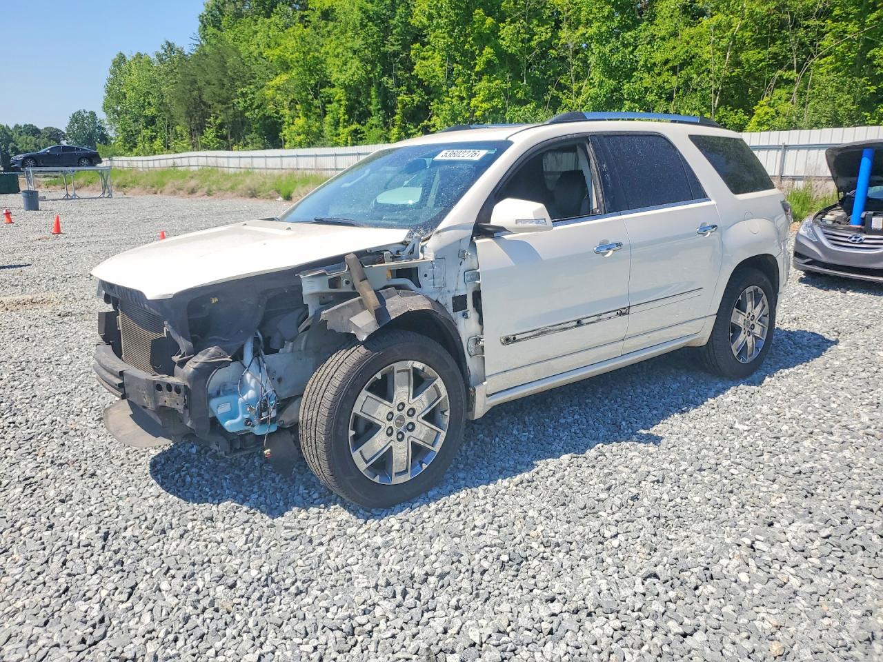 2015 GMC Acadia Denali, VIN 1GKKVTKD0FJ239843 — Front end