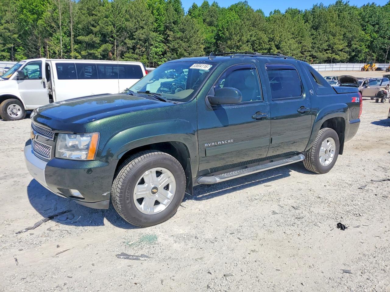 2013 Chevrolet Avalanche LT, VIN 3GNTKFE71DG234172 — Rear end