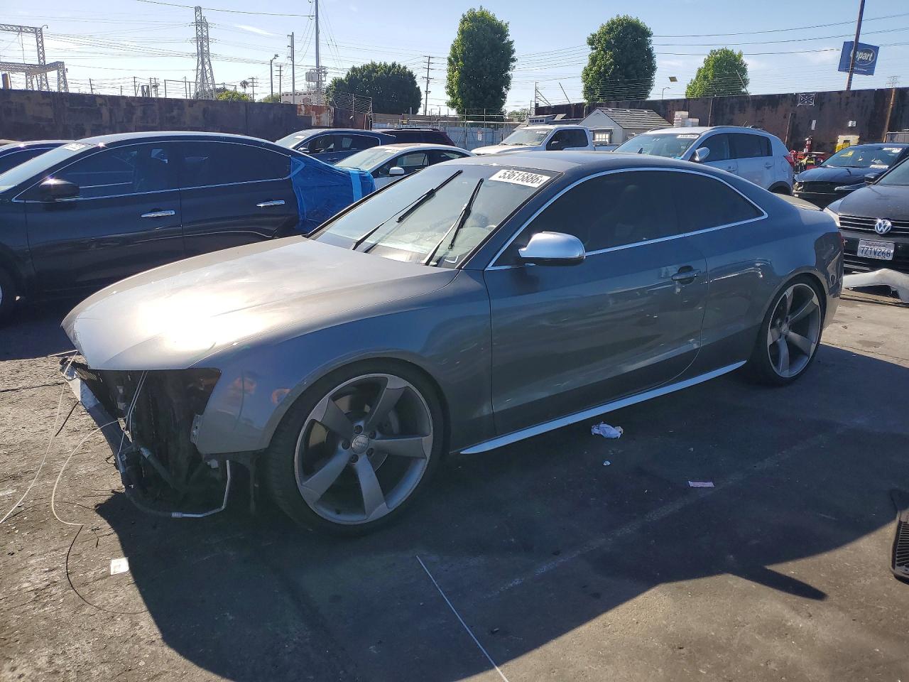 2013 Audi S5 Premium Plus, VIN WAUCGAFR5DA037529 — Перед
