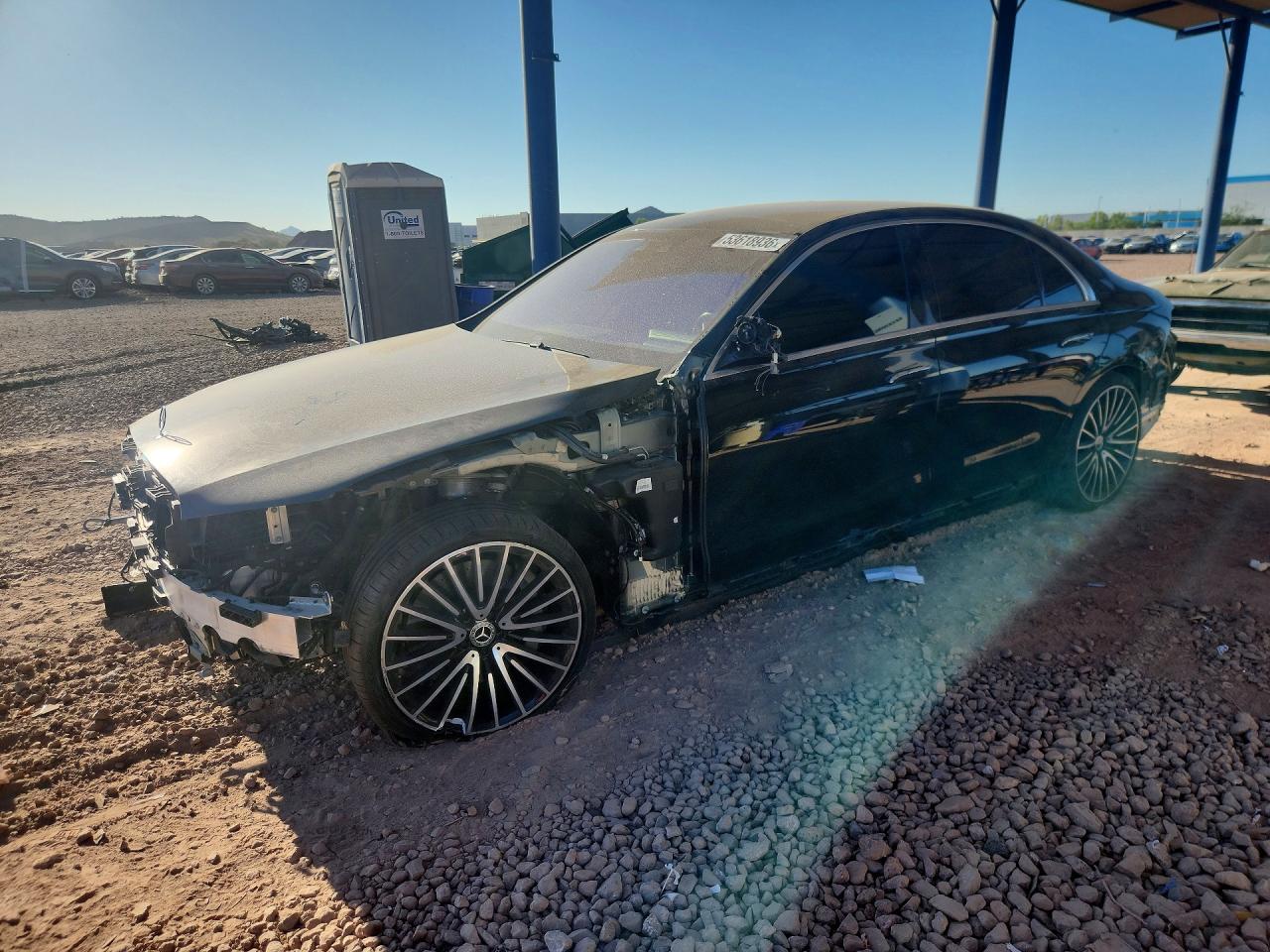 2022 Mercedes-Benz S 500, VIN W1K6G6DB4NA068250 — Front end