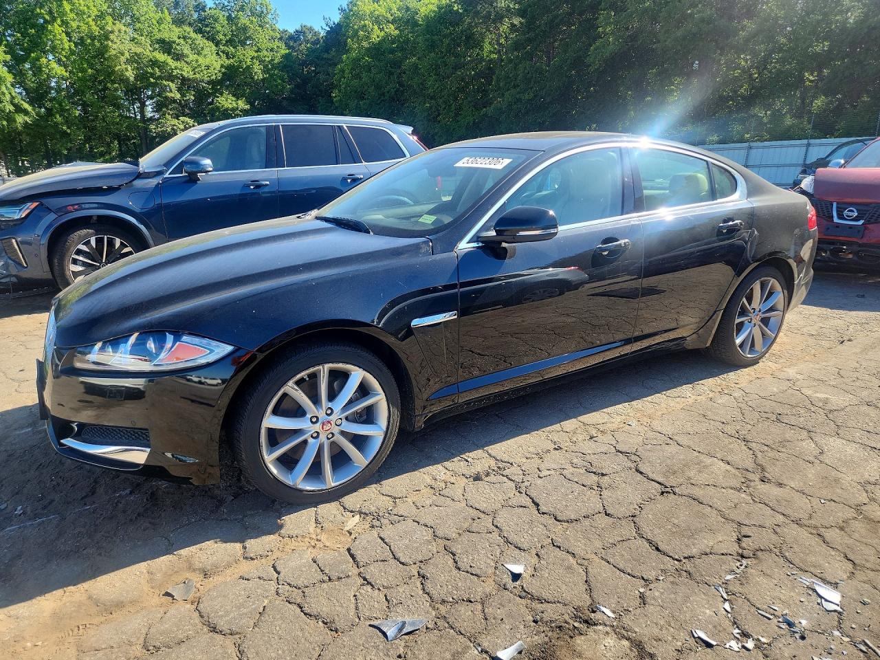 2015 Jaguar XF Portfolio, VIN SAJWJ0FF5F8U64142 — Front end