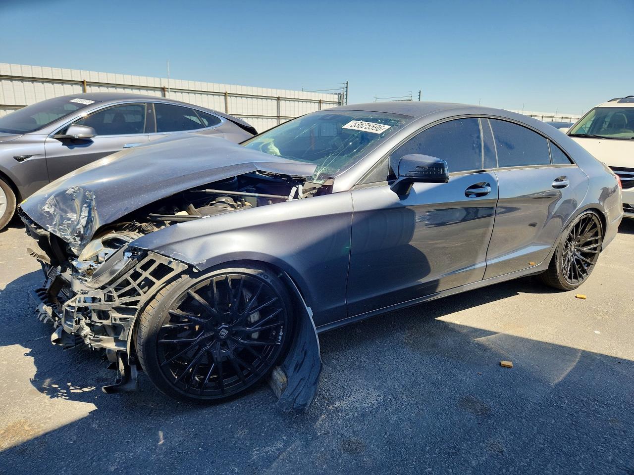 2014 Mercedes-Benz CLS 550, VIN WDDLJ7DB5EA091725 — Front end
