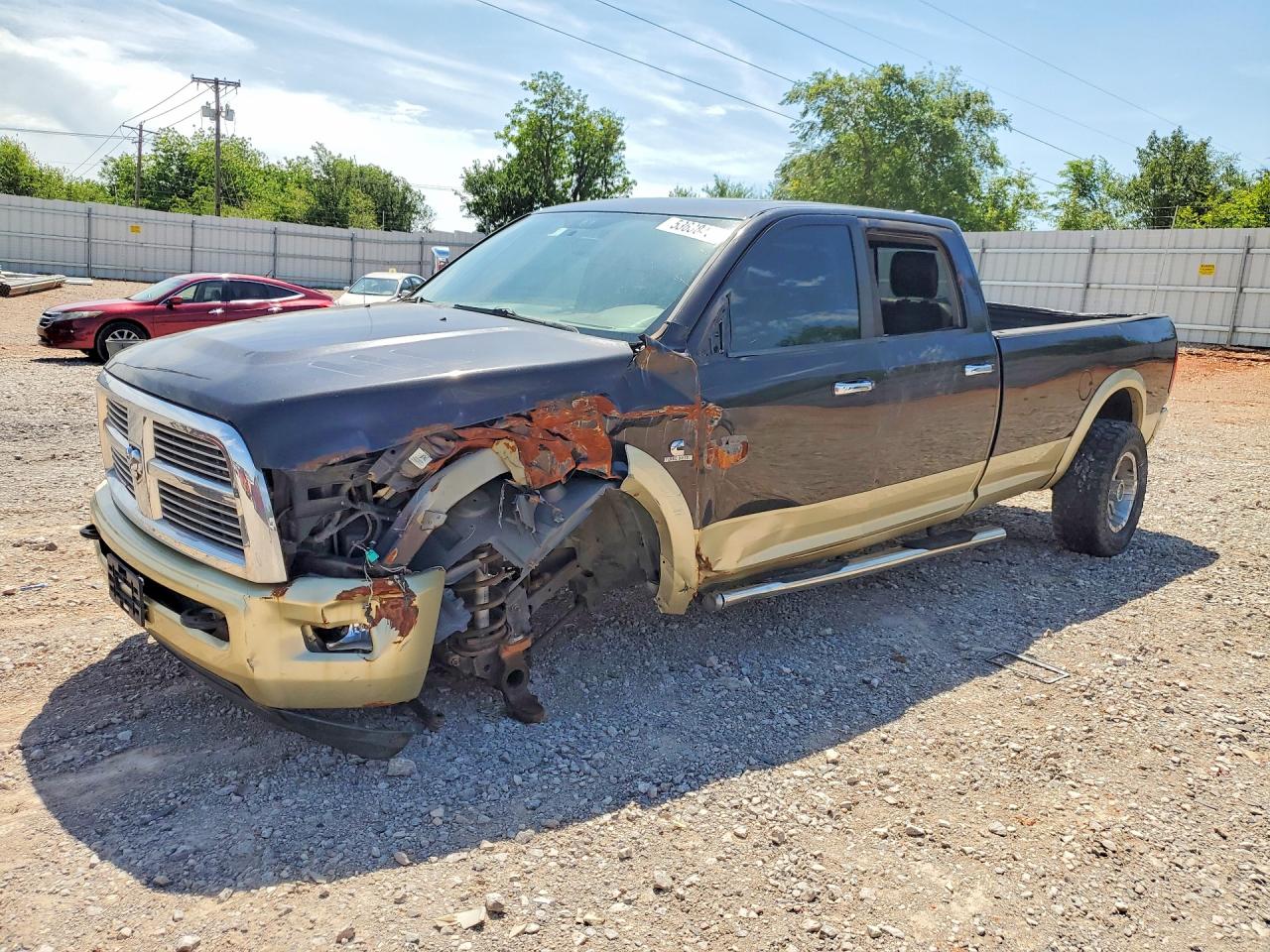 2011 Ram 3500 Laramie, VIN 3D73Y3CL6BG614794 — Перед